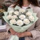 Букет 13 белых гвоздик