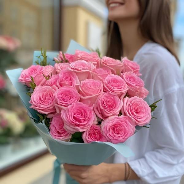19 розовых роз