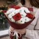 Букет 3 красные розы и кустовая хризантема
