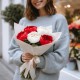 Букет 5 красно-белых пионов