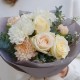 3 белые розы с хризантемой и эвкалиптом